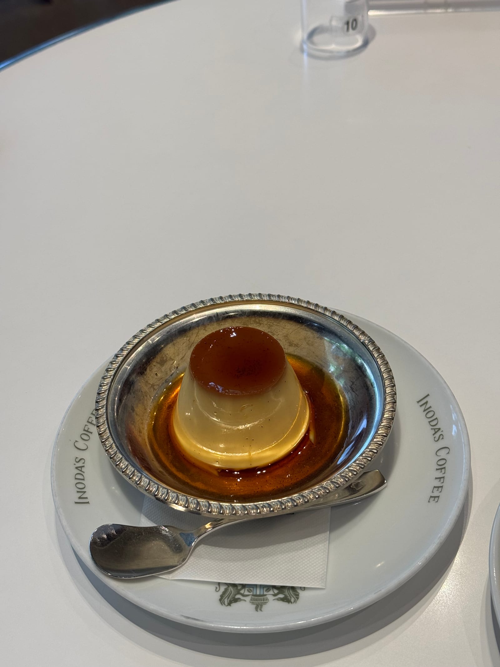 커스터드 푸딩도요.